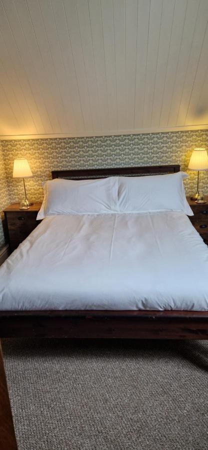 Christleton House Hotel Ландъндо Екстериор снимка