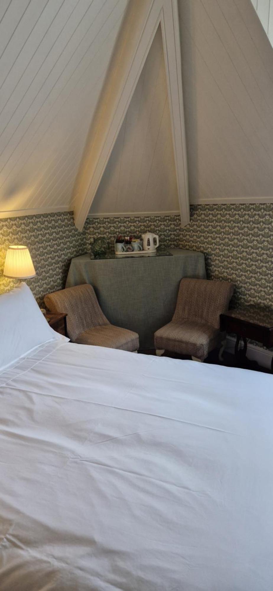 Christleton House Hotel Ландъндо Екстериор снимка