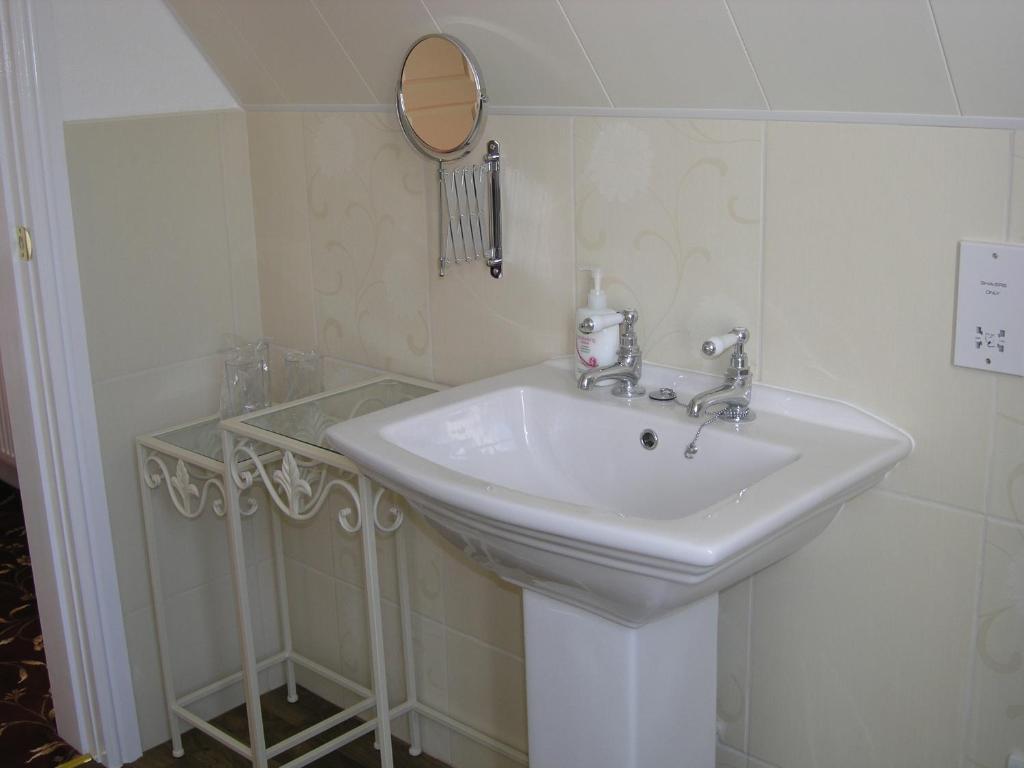 Christleton House Hotel Ландъндо Стая снимка